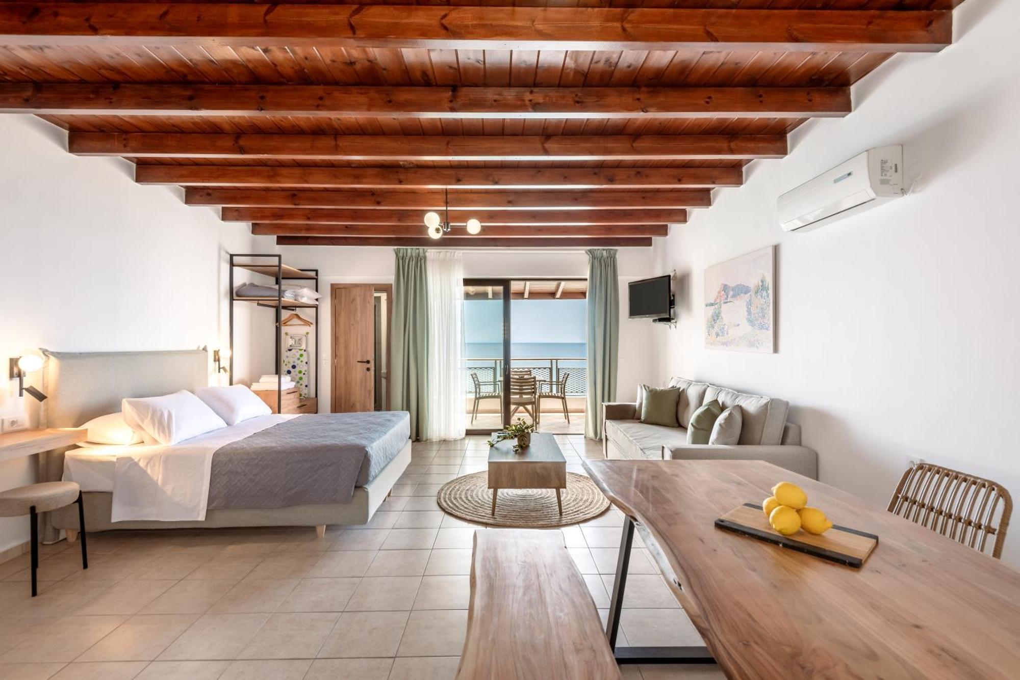 Superb Apartments Kriaras Sea View In Sfakia คอรา สฟาคิออน ภายนอก รูปภาพ